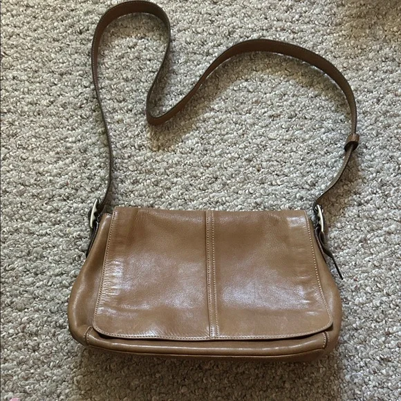 Coach Vintage Y2K leather camel flap bag - EUC - Picture 1 of 7